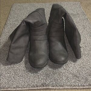Women's Gray Boots extra wide calf